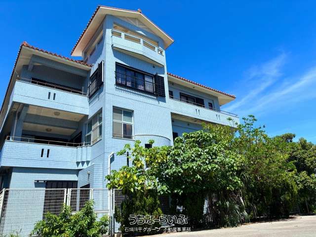 10LDK Ishigaki Property with Sauna & Accommodation Business Potential - Thumbnail 3