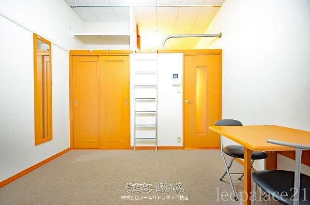 Furnished 1K Apartment for Rent in Tomigusuku, Okinawa - Thumbnail 3