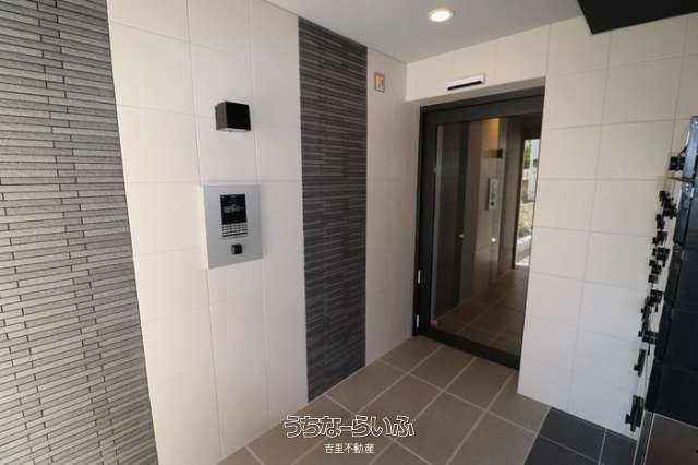 Spacious 3LDK Maisonette Apartment for Rent in Naha, Okinawa - Thumbnail 3