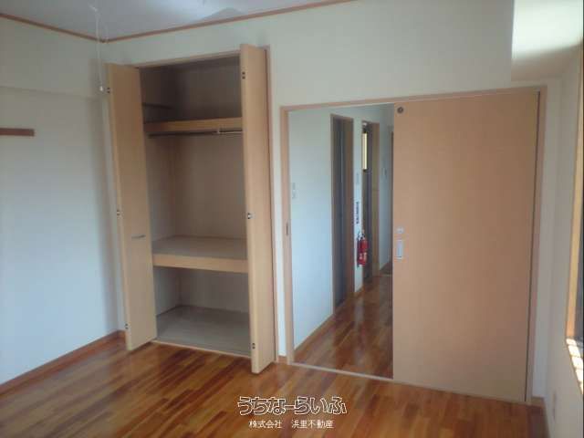 Co-op Hide 301: 1K Apartment for Rent in Nakagusuku, Okinawa - Thumbnail 2