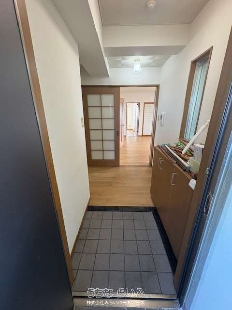 3LDK Leasehold Apartment for Sale in Naha, Near Makishi Station - Thumbnail 2