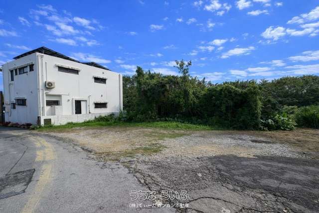 230 sqm Land for Sale in Gushikawa, Uruma City, Okinawa - Thumbnail 2