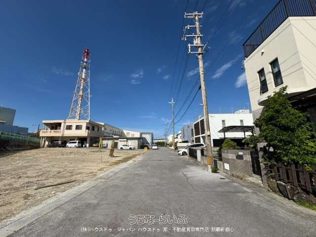Land for Sale in Makiminato, Urasoe City, Okinawa - 3 Lots - Thumbnail 2