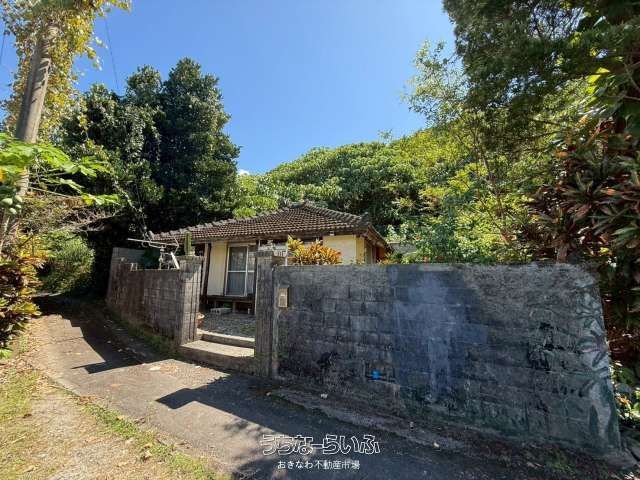 Traditional 3DK Kominka for Renovation in Ogimi Village, Okinawa - Thumbnail 2