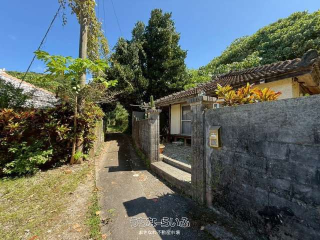 Traditional 3DK Kominka for Renovation in Ogimi Village, Okinawa - Thumbnail 4