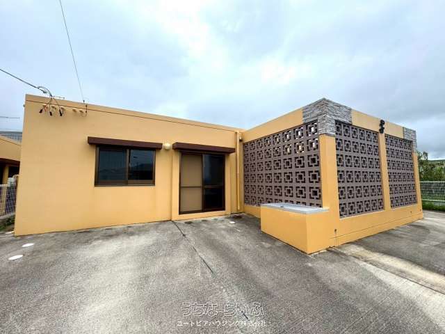 Modern 3LDK Apartment for Sale in Nago City, Okinawa - Image 1