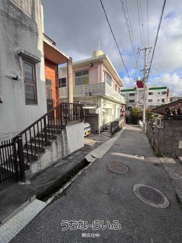 Modern RC House for Rent in Naha's Tsuboya | 2LDK, Renovated - Thumbnail 3