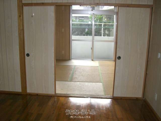 3LDK Apartment for Rent in Okinawa City, Okinawa - Thumbnail 2