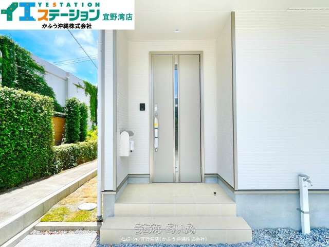 New 3SLDK Corner Lot House in Haebaru Town, Okinawa - Thumbnail 2