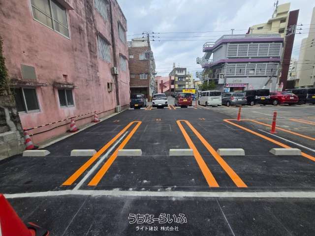 Commercial Land for Sale in Naha, Okinawa - Operating Coin Parking Lot - Thumbnail 2