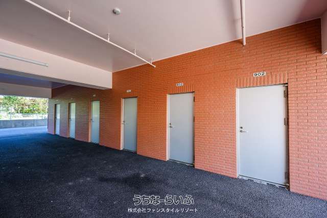 4LDK Corner Condo for Sale in Yomitan Village, Okinawa - Thumbnail 2