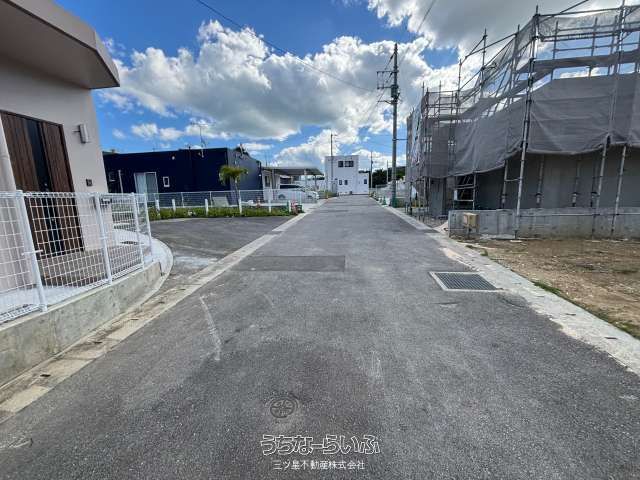 Land for Sale in Uruma City, Okinawa - 177.52m² Buildable Plot - Thumbnail 3