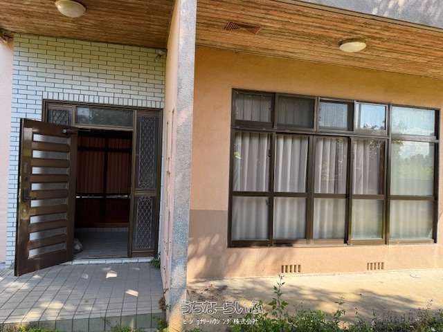 5LDK Rental House in Motobu, Okinawa with 10 Parking Spaces - Thumbnail 2