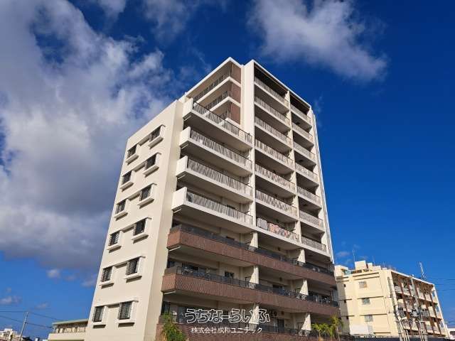 Modern 2LDK Apartment for Sale in Ginowan City, Okinawa - Thumbnail 2