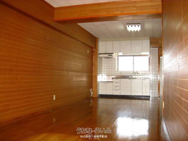 1LDK Apartment for Rent in Urasoe, Okinawa with Elevator - Thumbnail 3
