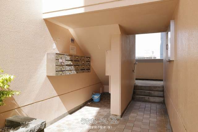 Sunny Hill 101 - 2DK Apartment for Rent in Nishihara, Okinawa - Thumbnail 4