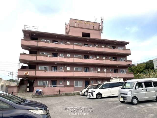 12-Unit Apartment Building for Sale in Uruma, Okinawa - Thumbnail 2