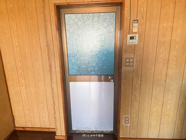 Kochi Apartment 301 for Rent in Ginowan, Okinawa - Thumbnail 2