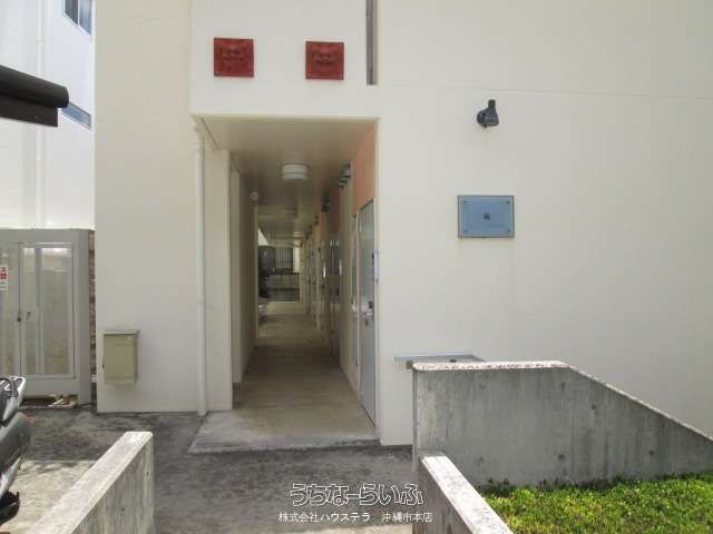 Leopalace Ryu 103: Furnished 1K Apartment for Rent in Tomigusuku - Thumbnail 2
