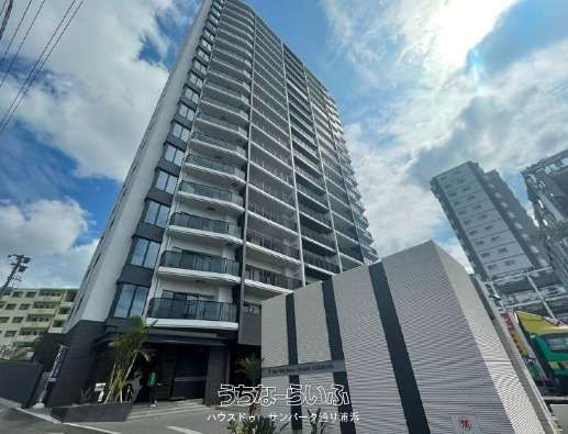 Modern 3LDK Apartment in The Fine Tower, Urasoe, Okinawa - Thumbnail 2