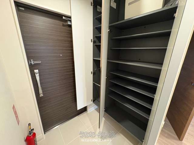 3LDK Apartment for Sale in Nago, Okinawa - Pres. Lodge Tame Mata - Thumbnail 2