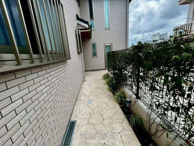 Furnished 3LDK House for Rent in Naha, Okinawa - Near Monorail - Thumbnail 3
