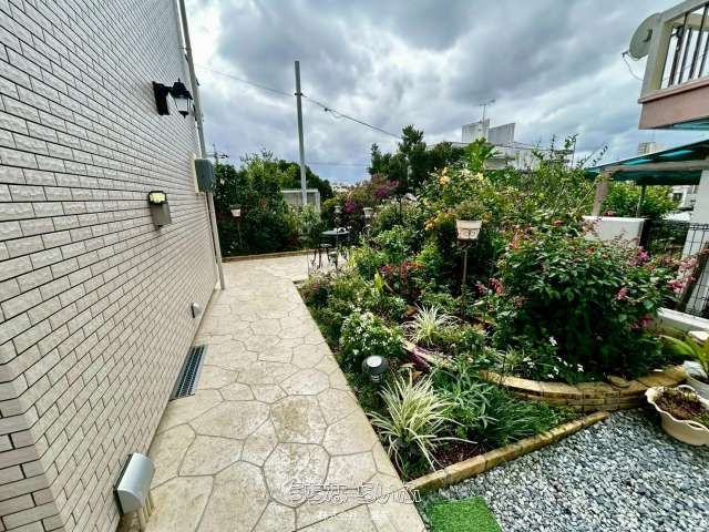 Furnished 3LDK House for Rent in Naha, Okinawa - Near Monorail - Thumbnail 2