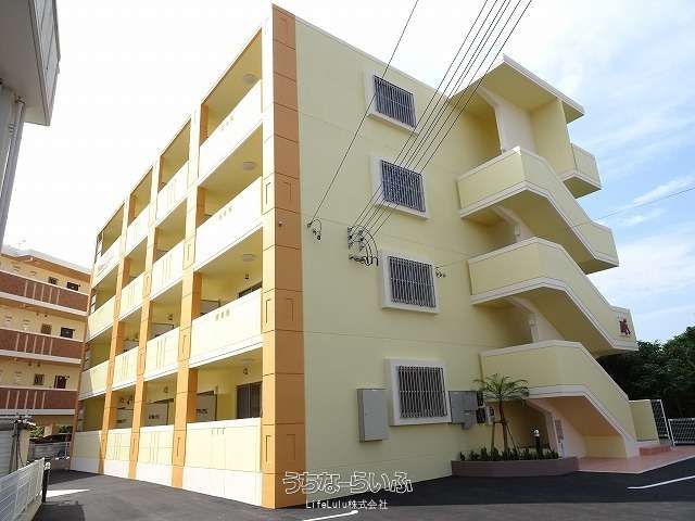 1LDK Apartment for Rent in Kadena Town, Okinawa - Mansion Hope A - Thumbnail 2