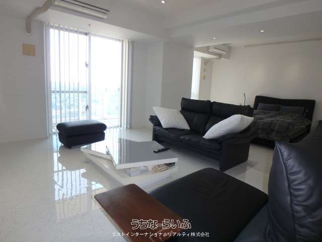Renovated 1R Ocean View Apartment in Ryukyu Tower, Naha - Thumbnail 4