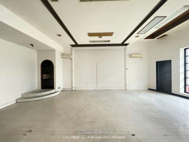 153 sqm Commercial Space for Rent in Ishigaki City Center - Thumbnail 2