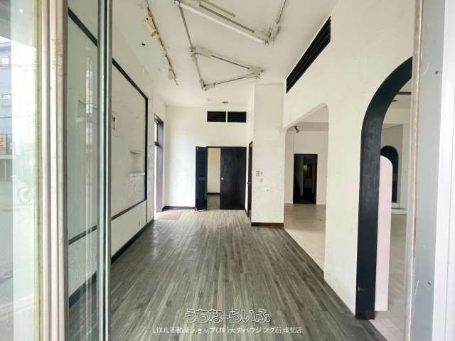 153 sqm Commercial Space for Rent in Ishigaki City Center - Thumbnail 4