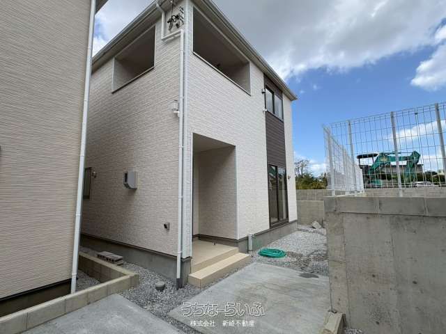 New 4LDK House for Sale in Ginowan, Okinawa | ZEH Standard - Thumbnail 3