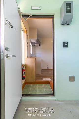 Co-op Shirojira 3-A Rental Apartment in Nanjo City, Okinawa - Thumbnail 3