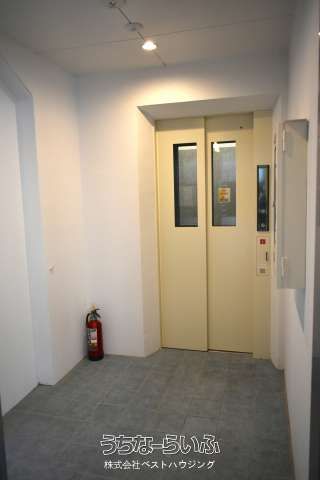 1K Apartment for Rent in Naha, Okinawa - Near Asato Station - Thumbnail 3