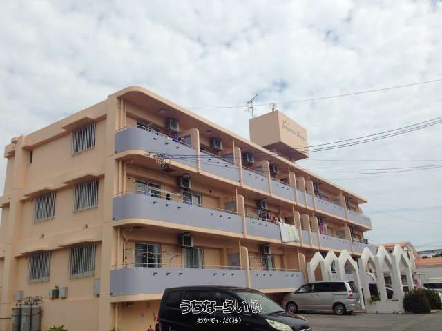 Rent 2LDK Apartment in Misaki, Nakagusuku Village, Okinawa - Thumbnail 2