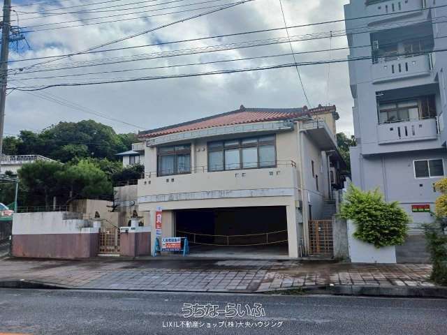 Large 5LDK Detached House for Rent in Ginowan, Okinawa - Thumbnail 2