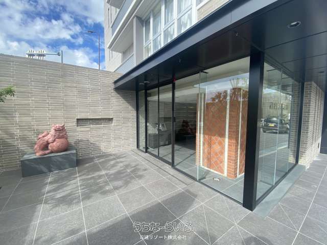 Lions Urasoe Shiroma Grand Terrace 2LDK with Sea View - Thumbnail 2