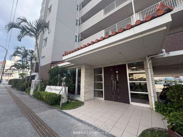 F Stage Tomari 601: 4LDK Pet-Friendly Apartment with Port Views, Naha - Thumbnail 2