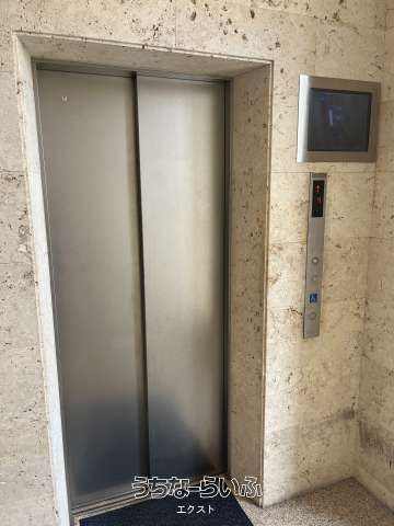 Riverside Kamihara 202: 1DK Apartment for Rent in Naha, Okinawa - Thumbnail 3