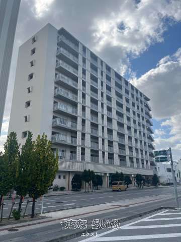 Riverside Kamihara 202: 1DK Apartment for Rent in Naha, Okinawa - Thumbnail 2