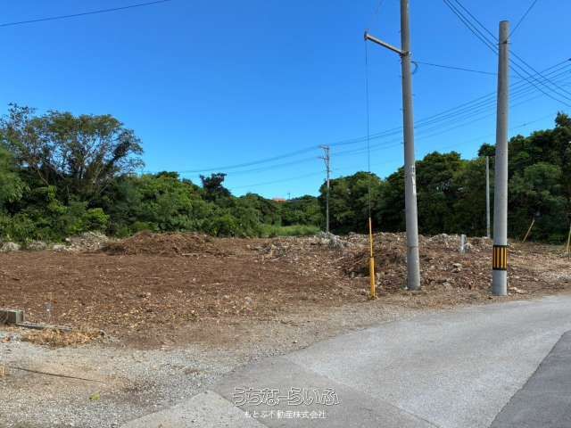 Land for Sale in Motobu, Okinawa - 555.37 sqm Development Plot - Image 1