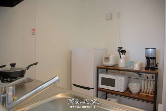 Modern 8-Unit Apartment Building for Sale in Miyakojima City - Thumbnail 4