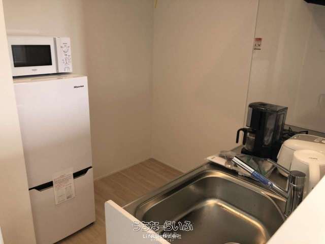 Modern 8-Unit Apartment Building for Sale in Miyakojima City - Thumbnail 3