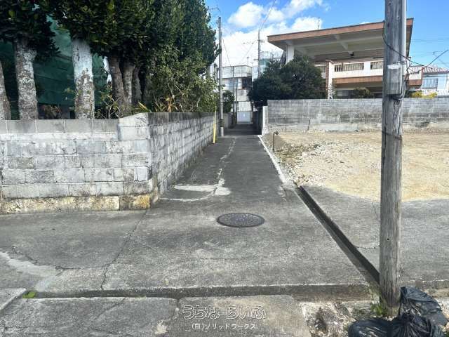 320.28 sqm Residential Land for Sale in Itoman, Okinawa - Image 1