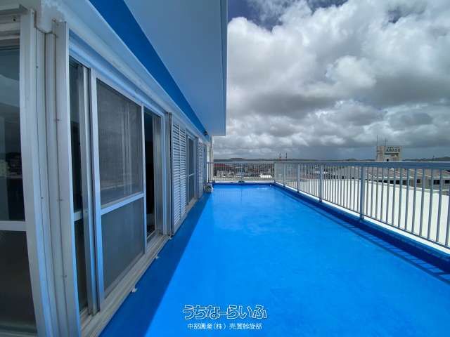 New Life Awase Niban-kan 801: Top-Floor Ocean View Apartment Okinawa - Thumbnail 3