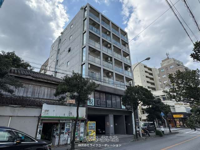 Naha Tsuji Investment Apartment Building with 6.34% Yield - Thumbnail 3