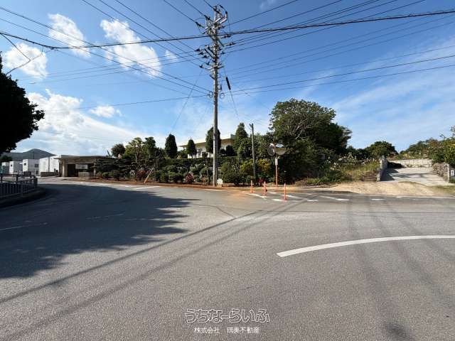 895 sqm Land for Sale in Nakijin Village, Okinawa - Thumbnail 3