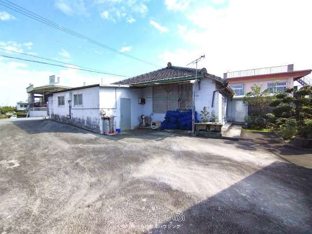 258.08 sqm Land for Sale in Itoman City, Okinawa with Existing Structure - Thumbnail 2