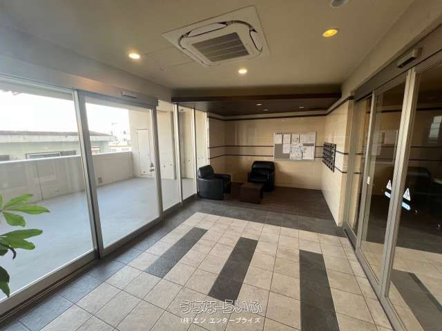 3LDK High-Rise Apartment for Sale in Ginowan, Okinawa - Thumbnail 4