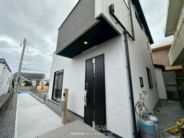New 4LDK Detached House for Sale in Uruma City, Okinawa - Thumbnail 2
